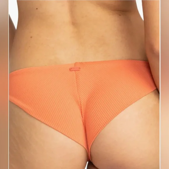 🐡ROXY BRAND NEW BIKINI TOP AND BOTTOM SIZE L - Picture 15 of 15